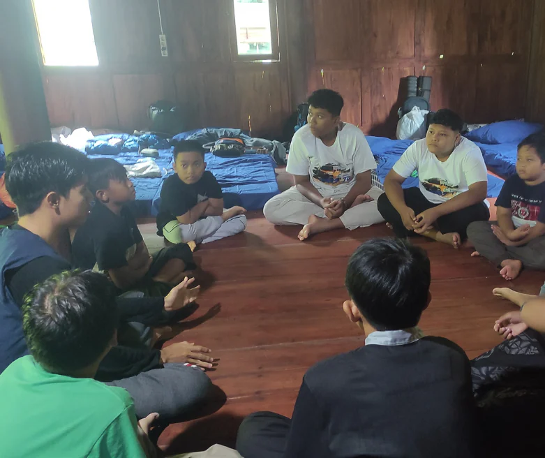 Peserta duduk melingkar dan berkenalan dalam sesi kebersamaan pada program BBA sebelumnya.